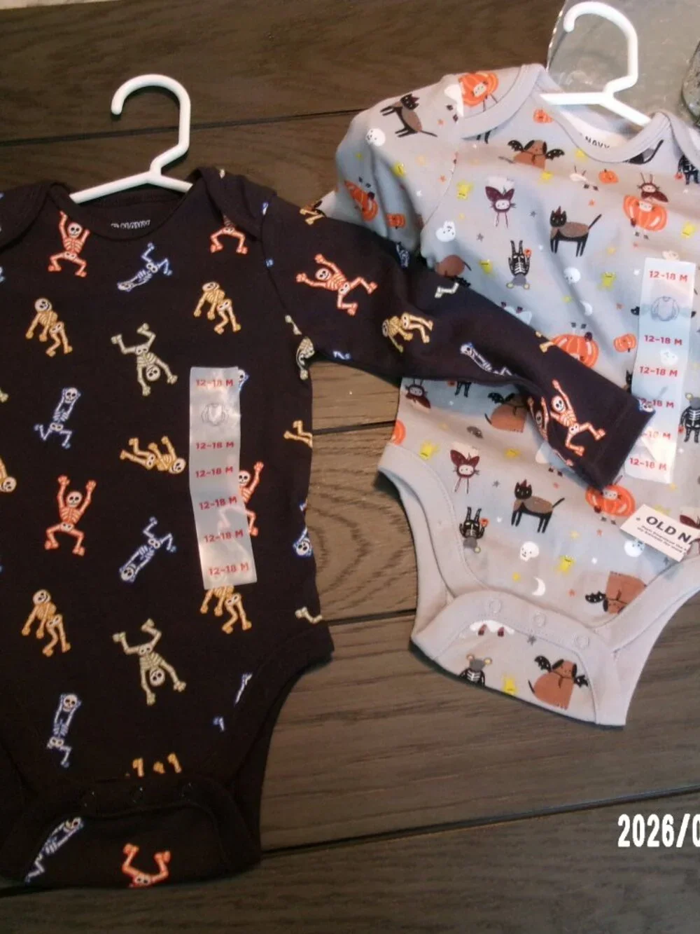 2 Old Navy NWT 12-18M Halloween Bodysuit Set Baby Fall Halloween Ghosts etc